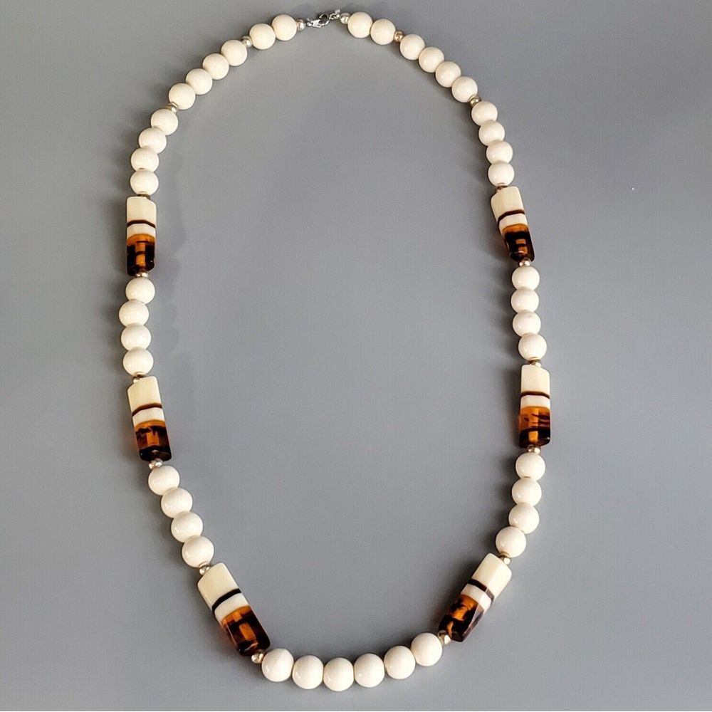 Vintage Rootbeer Lucite Beads Long Necklace 30" Inches Vintage Plastic RARE - Picture 5 of 13